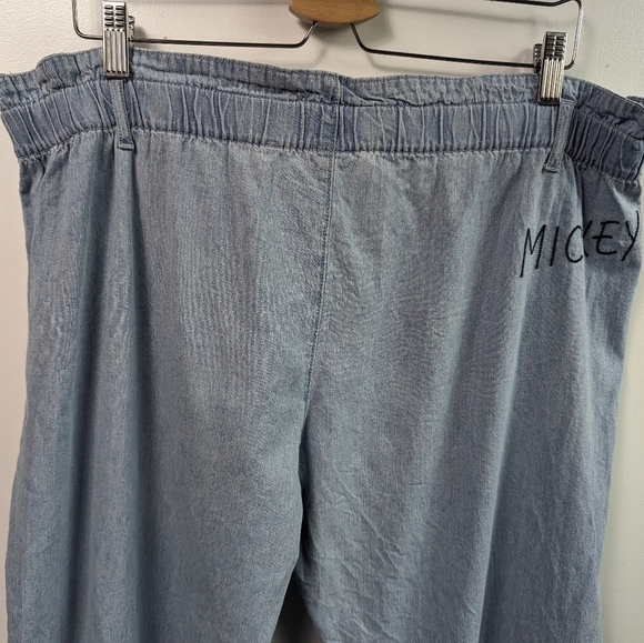 Disney Junk Food Mikey Embroidered Cropped Pants Sz XXL - Picture 6 of 12